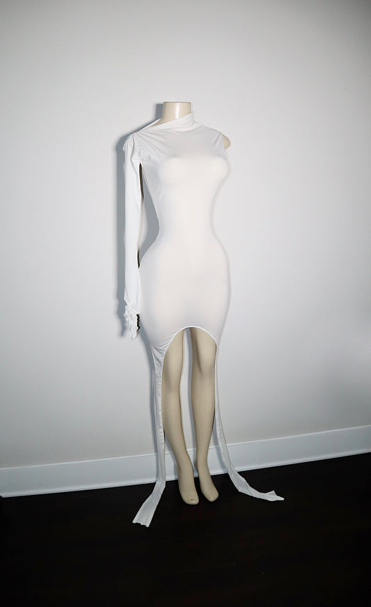 Kwami | White